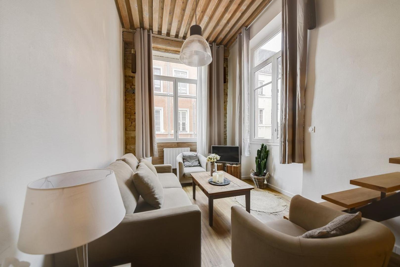 Guestready - Magnificent Duplex Canut Hypercentre Lyon Exterior photo